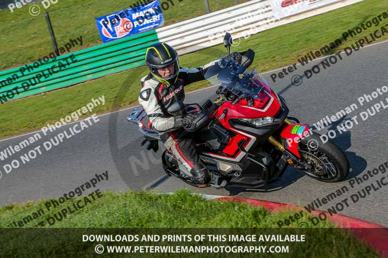 PJM Wedding Photography;enduro digital images;event digital images;eventdigitalimages;mallory park;mallory park photographs;mallory park trackday;mallory park trackday photographs;no limits trackdays;peter wileman photography;racing digital images;trackday digital images;trackday photos